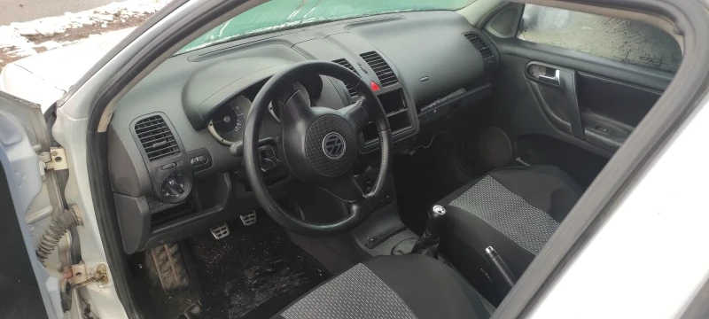 VW Polo, снимка 6 - Автомобили и джипове - 52923393