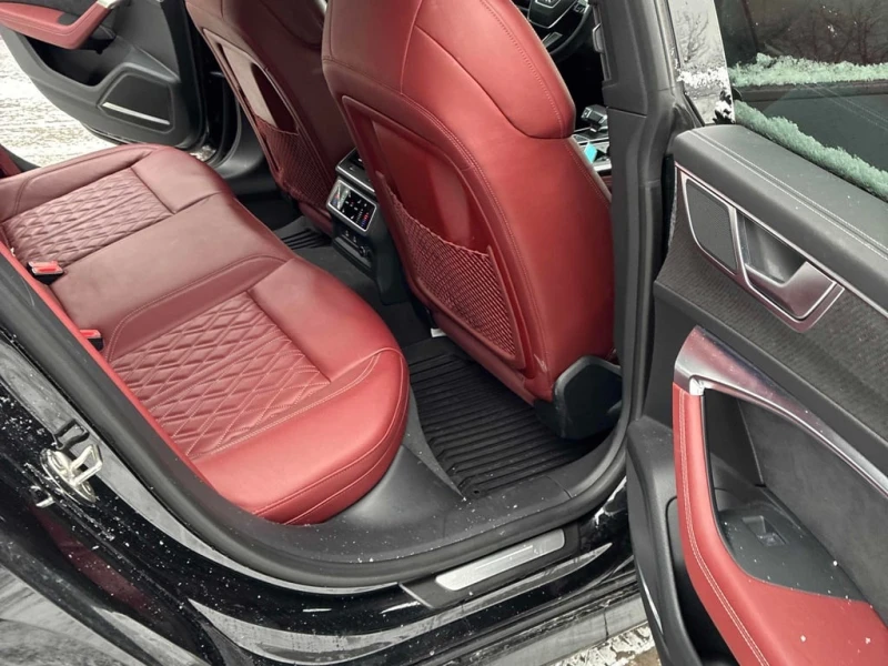 Audi S7 2.9 TFSI  CARFAX, снимка 14 - Автомобили и джипове - 53095644
