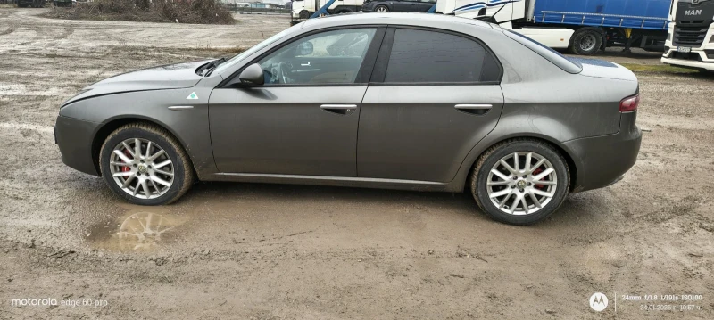 Alfa Romeo 159 2.4 Jtd, снимка 15 - Автомобили и джипове - 53211843