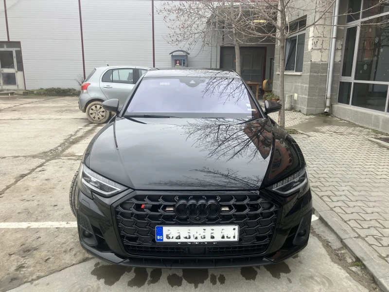 Audi S8 D5