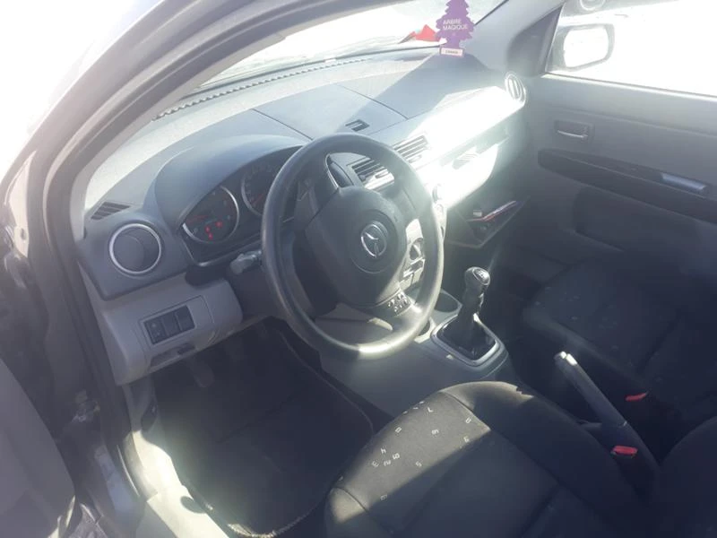 Mazda 2 1.4, снимка 5 - Автомобили и джипове - 46822808