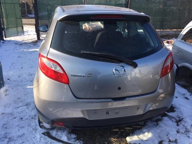 Mazda 2 1.6 на части, снимка 3 - Автомобили и джипове - 23944130