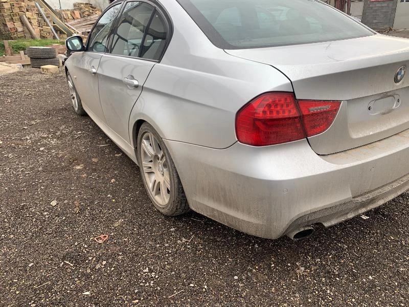 BMW 330 245кс 4Х4 Автомат, снимка 2 - Автомобили и джипове - 27583575