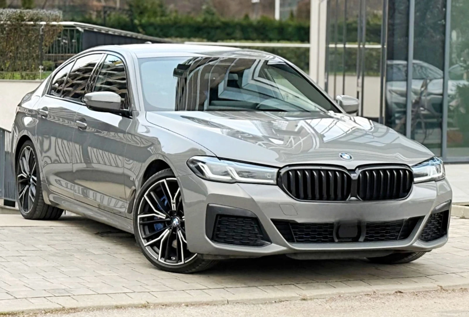 BMW 530 BMW 530d LASER* M SPORT* NARDO GREY* Individual* A, снимка 1