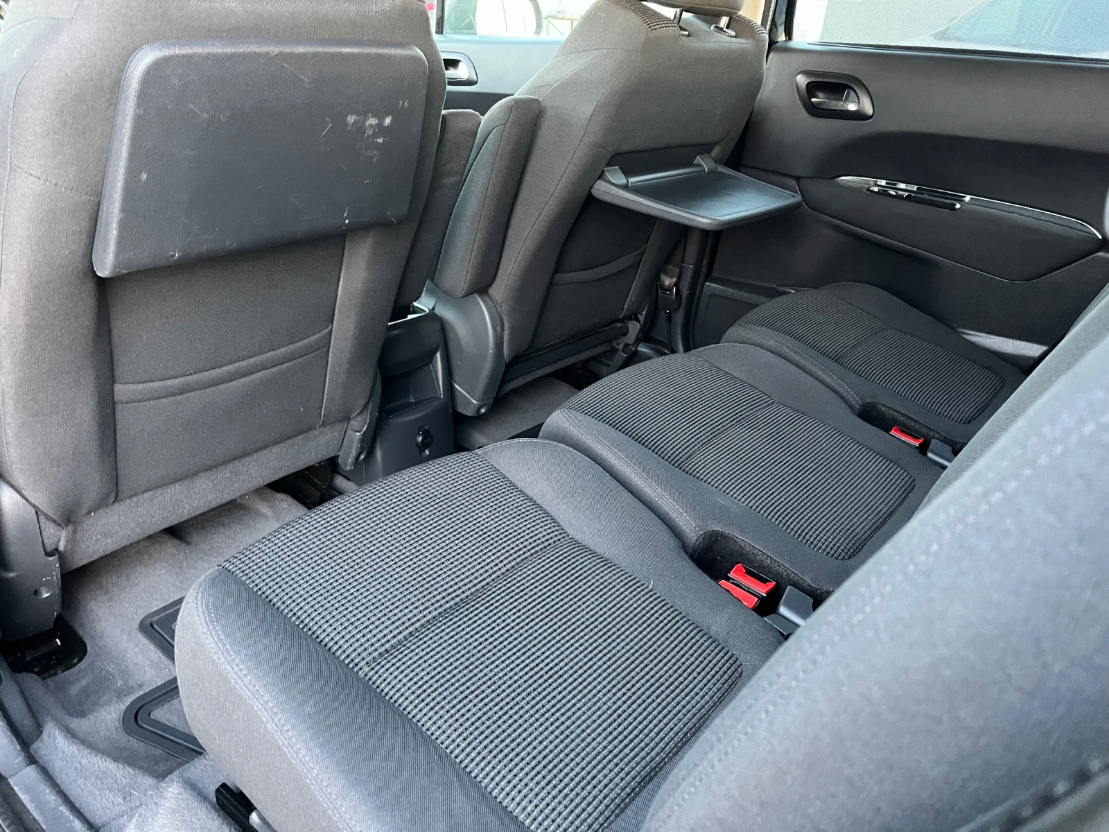 Peugeot 5008 1.6hdi, 2012г. Евро5 | Mobile.bg — изображение 12