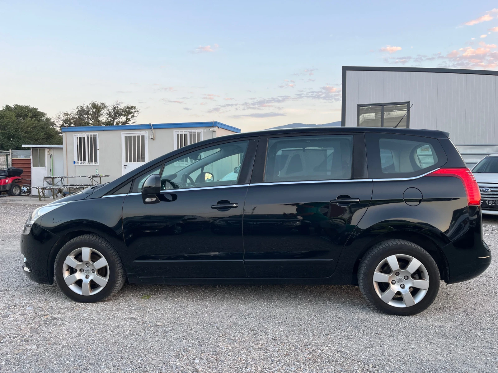 Peugeot 5008 1.6hdi, 2012г. Евро5 - изображение 4