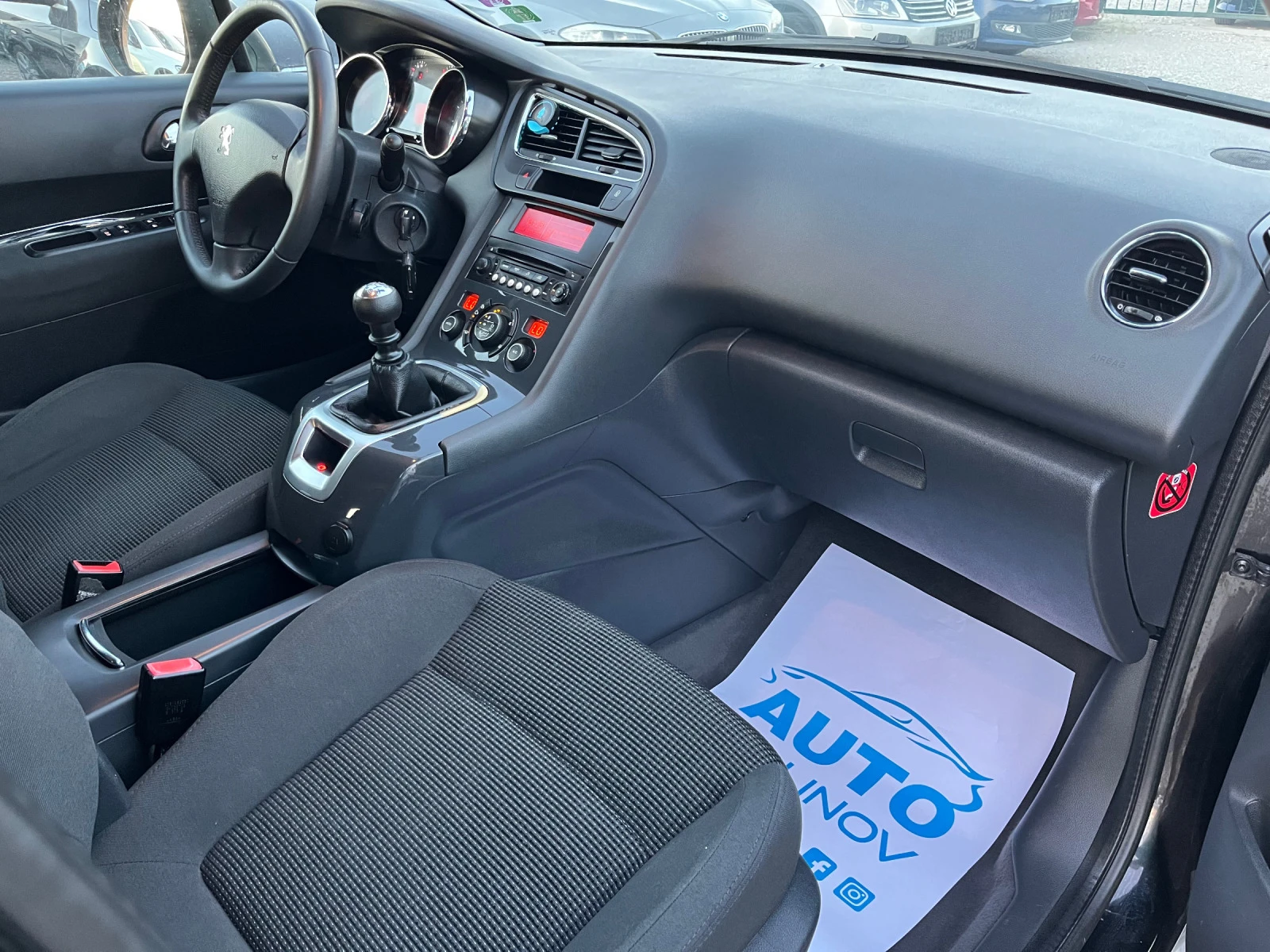 Peugeot 5008 1.6hdi, 2012г. Евро5 | Mobile.bg — изображение 11