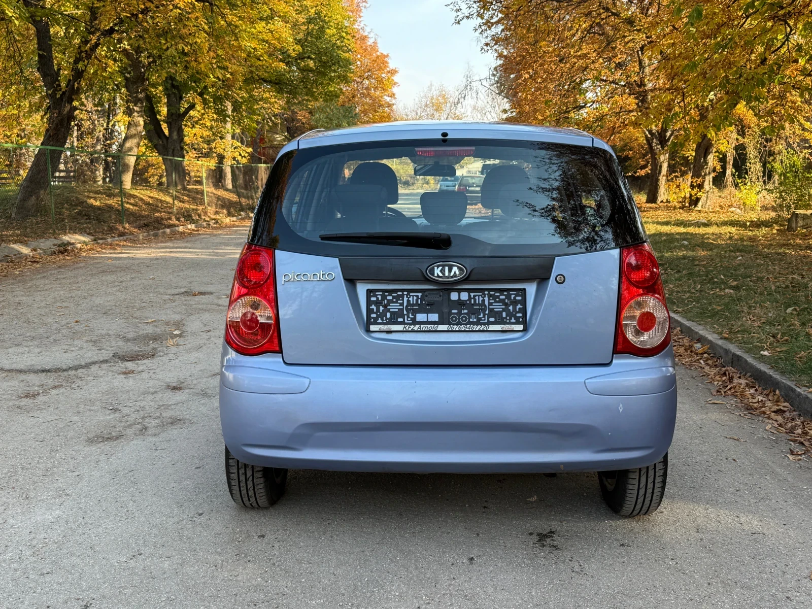 Kia Picanto 1.0i-60kc-Face Lift - изображение 5