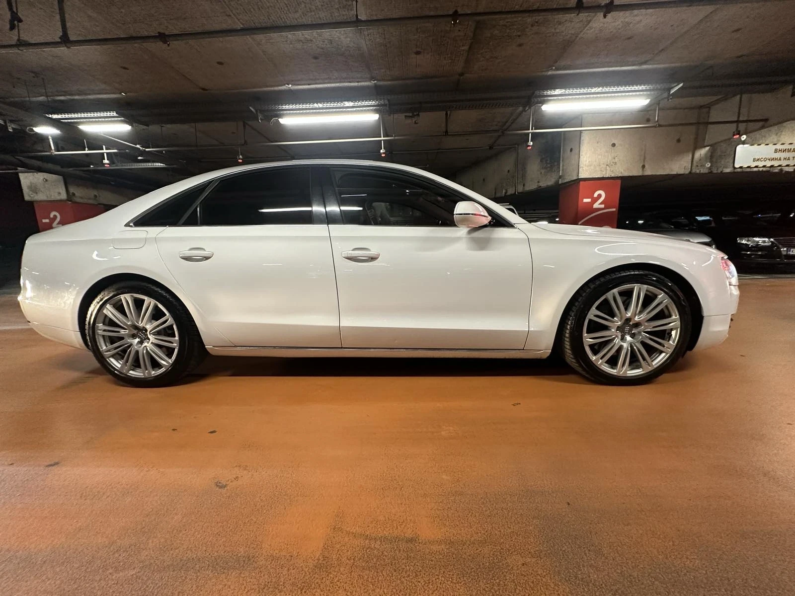 Audi A8 AUDI A8 4.2 TDI  - изображение 6