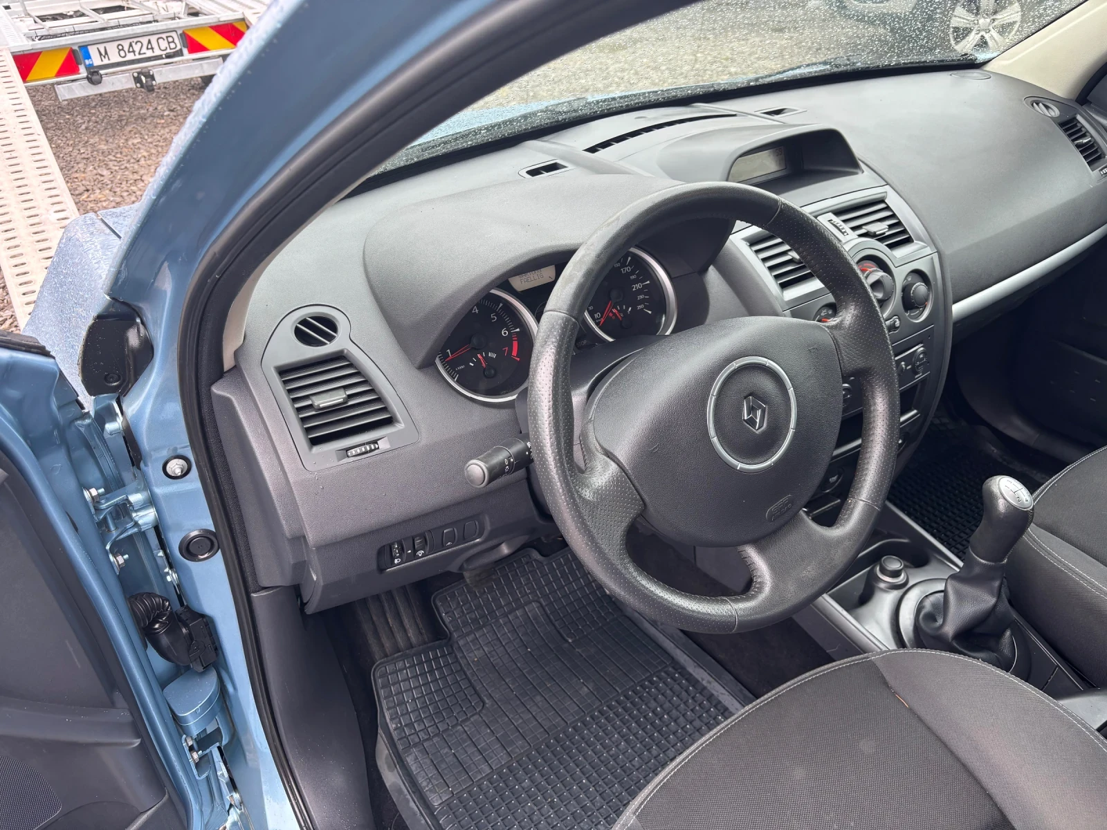 Renault Megane 1.4бензин - изображение 8