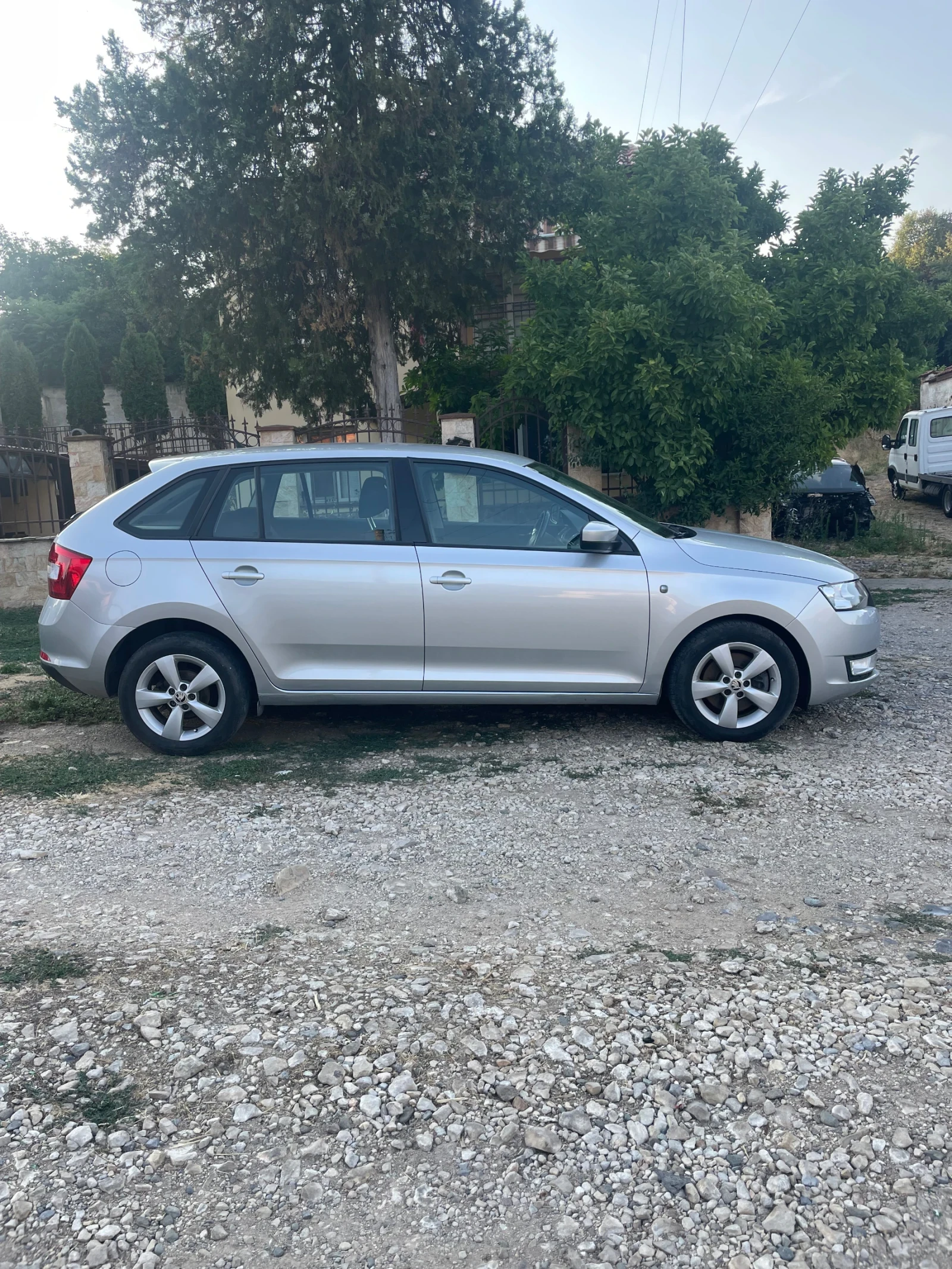 Skoda Rapid 1.6TDI - изображение 4
