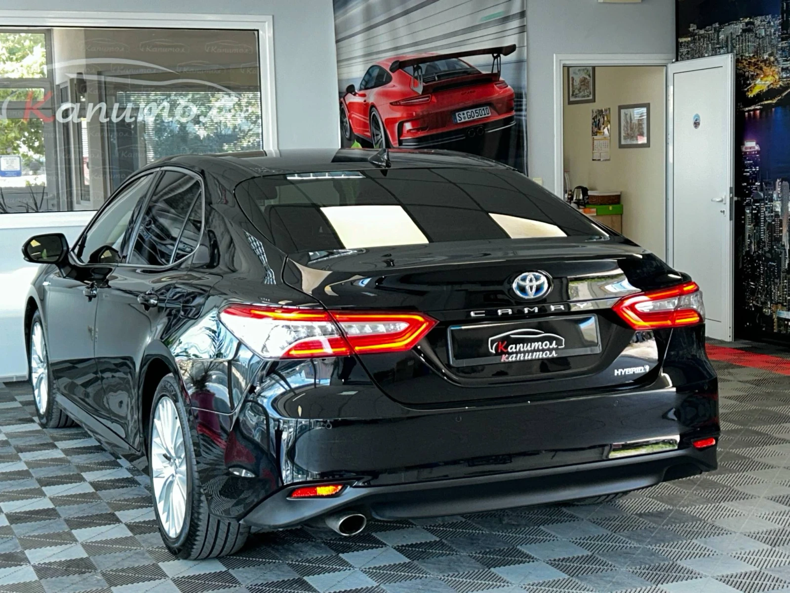 Toyota Camry 2.5 HYBRID DESIGN 218  - изображение 4