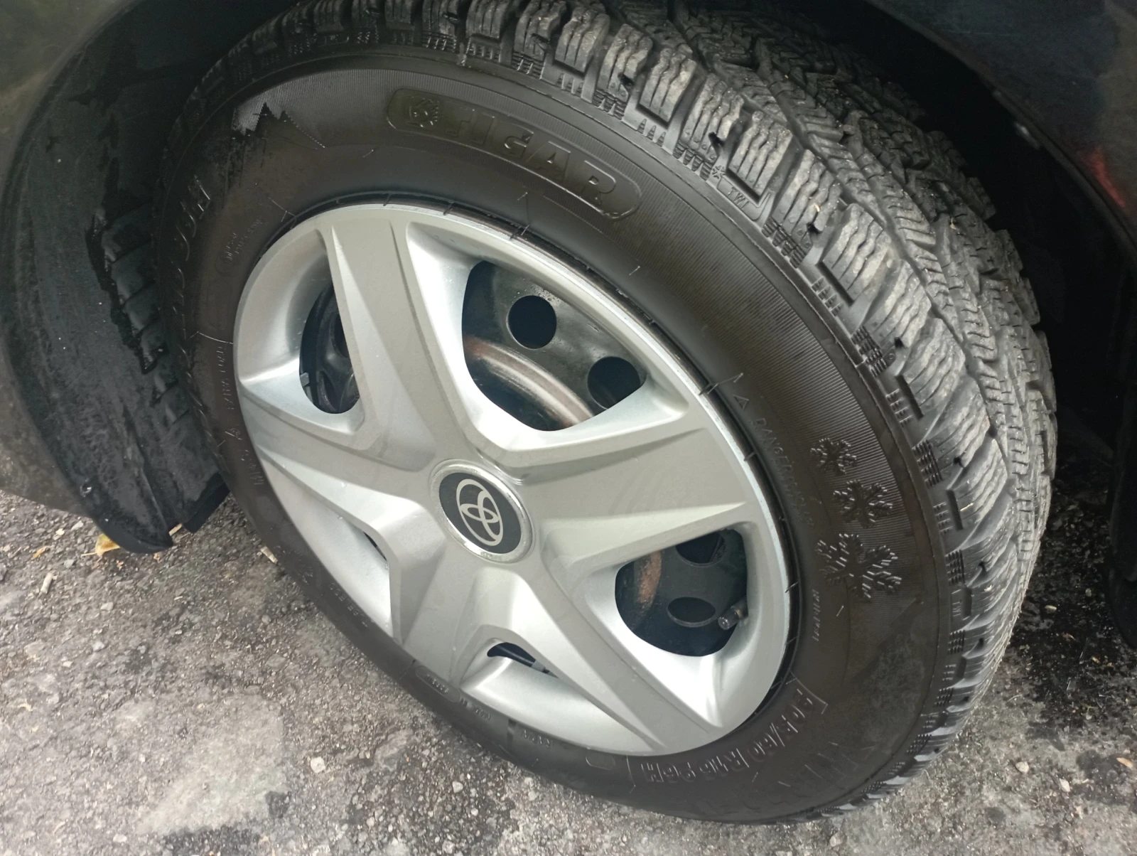 Toyota Corolla verso  - изображение 2