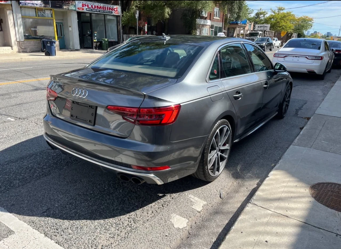 Audi S4 TECHNIK * * CARFAX * * АВТО КРЕДИТ * *  - изображение 3