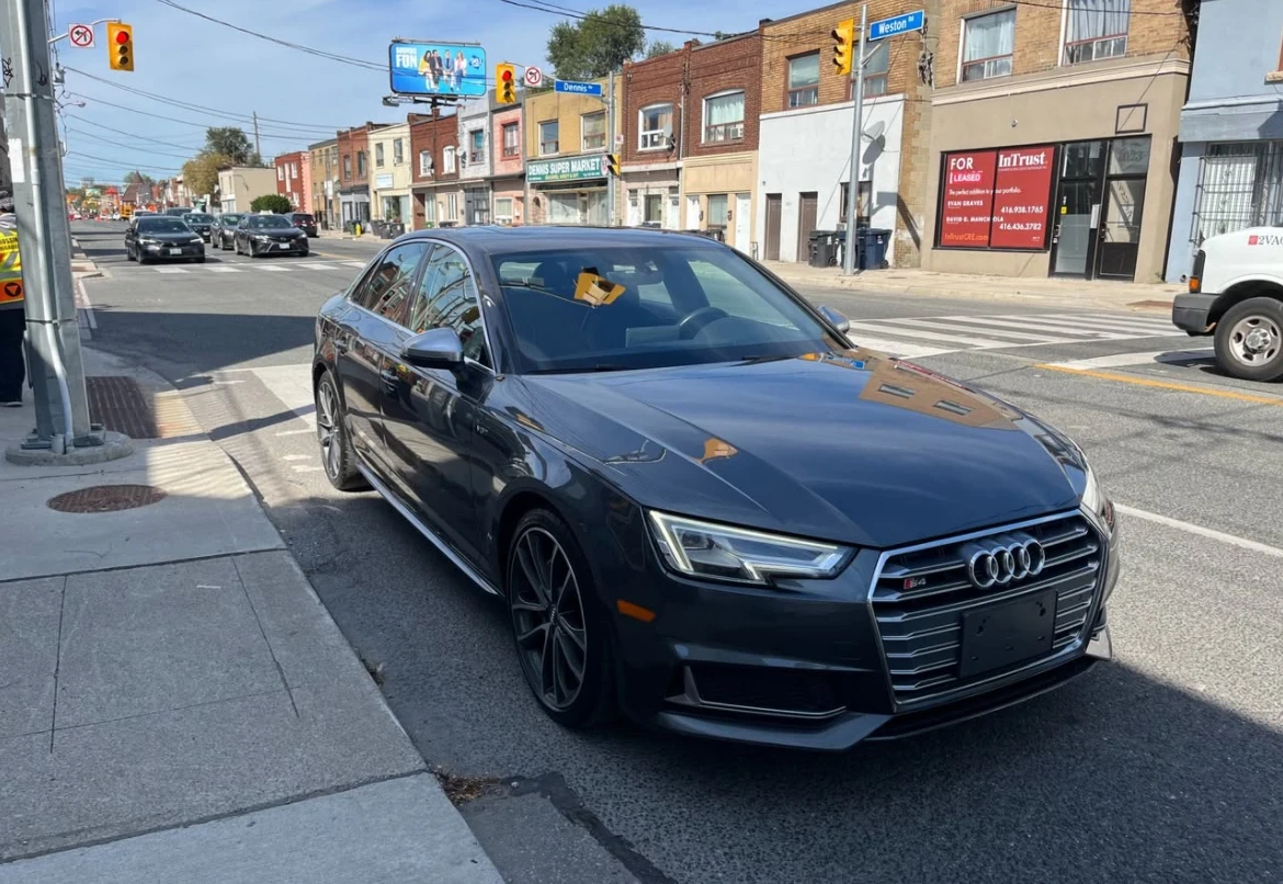 Audi S4 TECHNIK * * CARFAX * * АВТО КРЕДИТ * *  - изображение 2