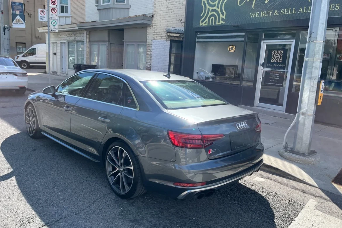 Audi S4 TECHNIK * * CARFAX * * АВТО КРЕДИТ * *  - изображение 4
