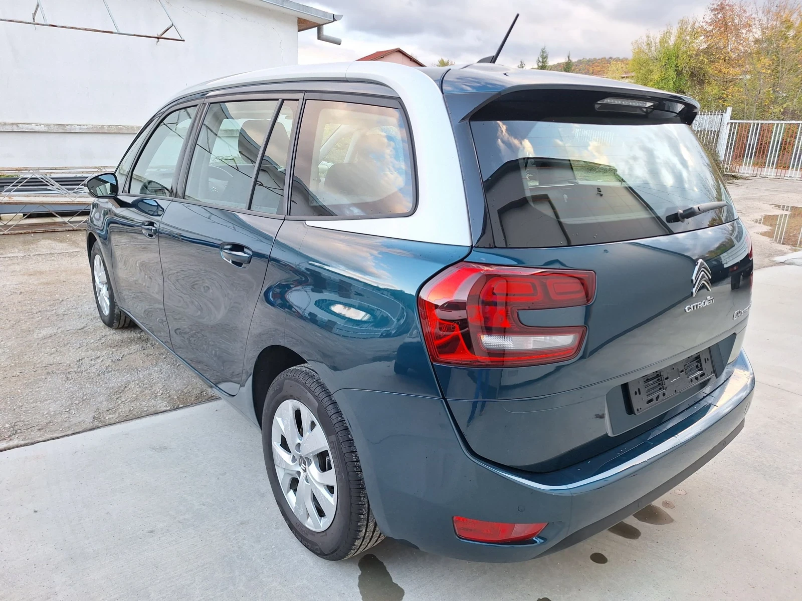 Citroen Grand C4 Picasso Ноември 2021 г.Дизел 7 места Италия | Mobile.bg — изображение 6