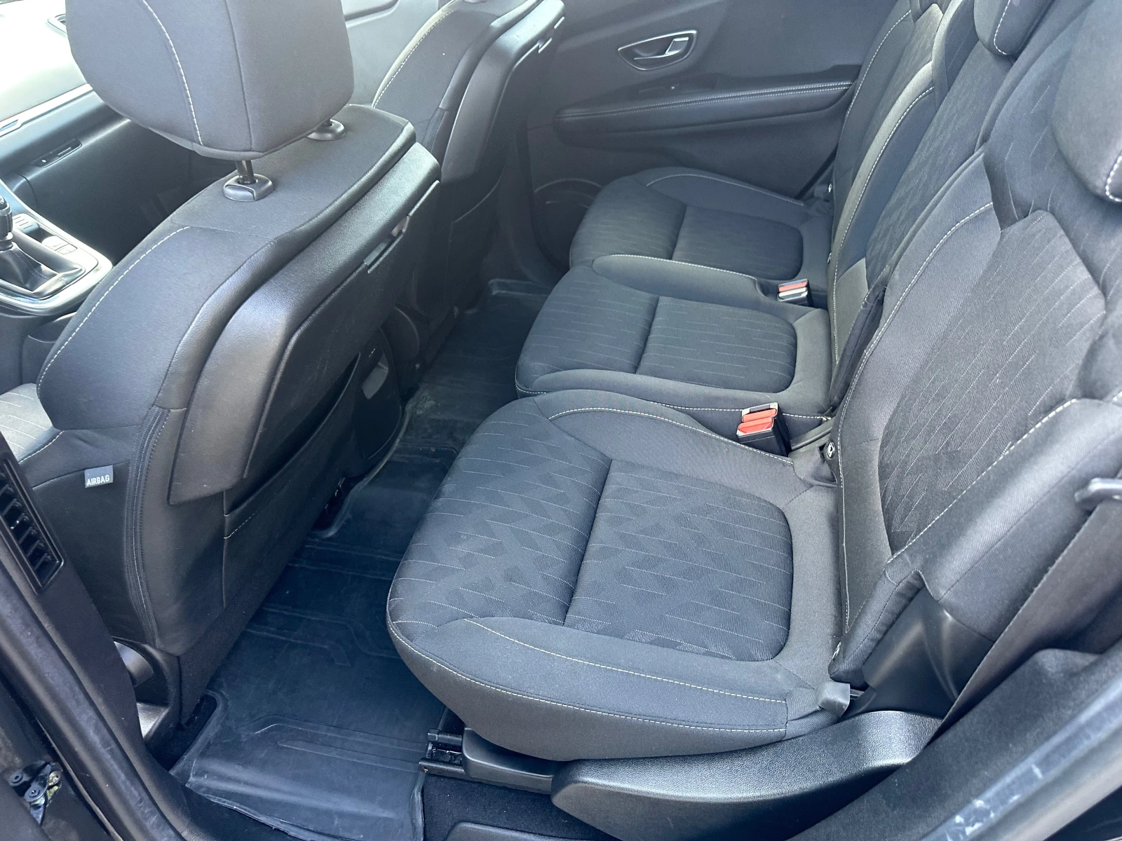 Renault Scenic 1.3BENZIN* 10.2018 Evro6 - изображение 7