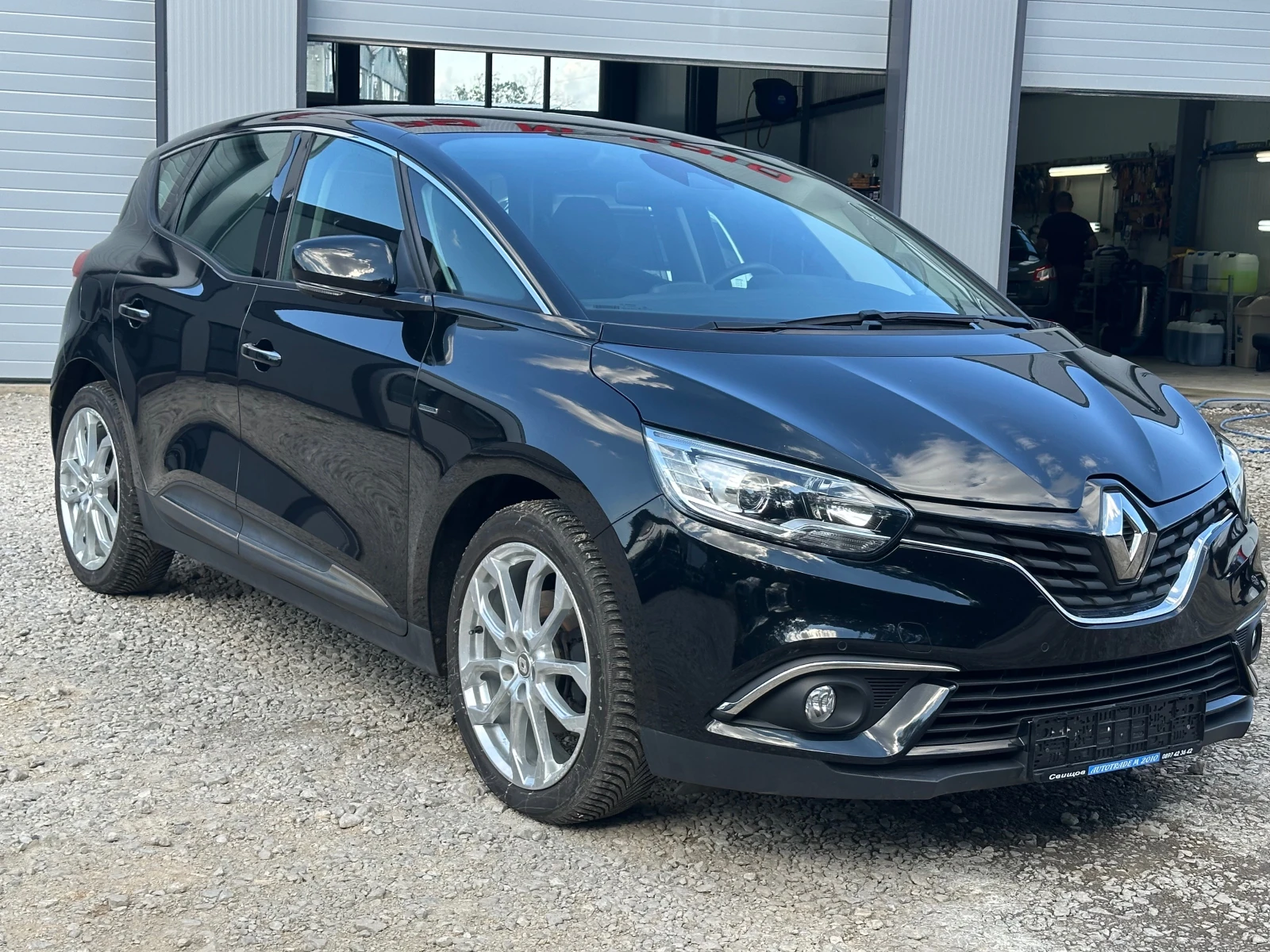 Renault Scenic 1.3BENZIN* 10.2018 Evro6 - изображение 3