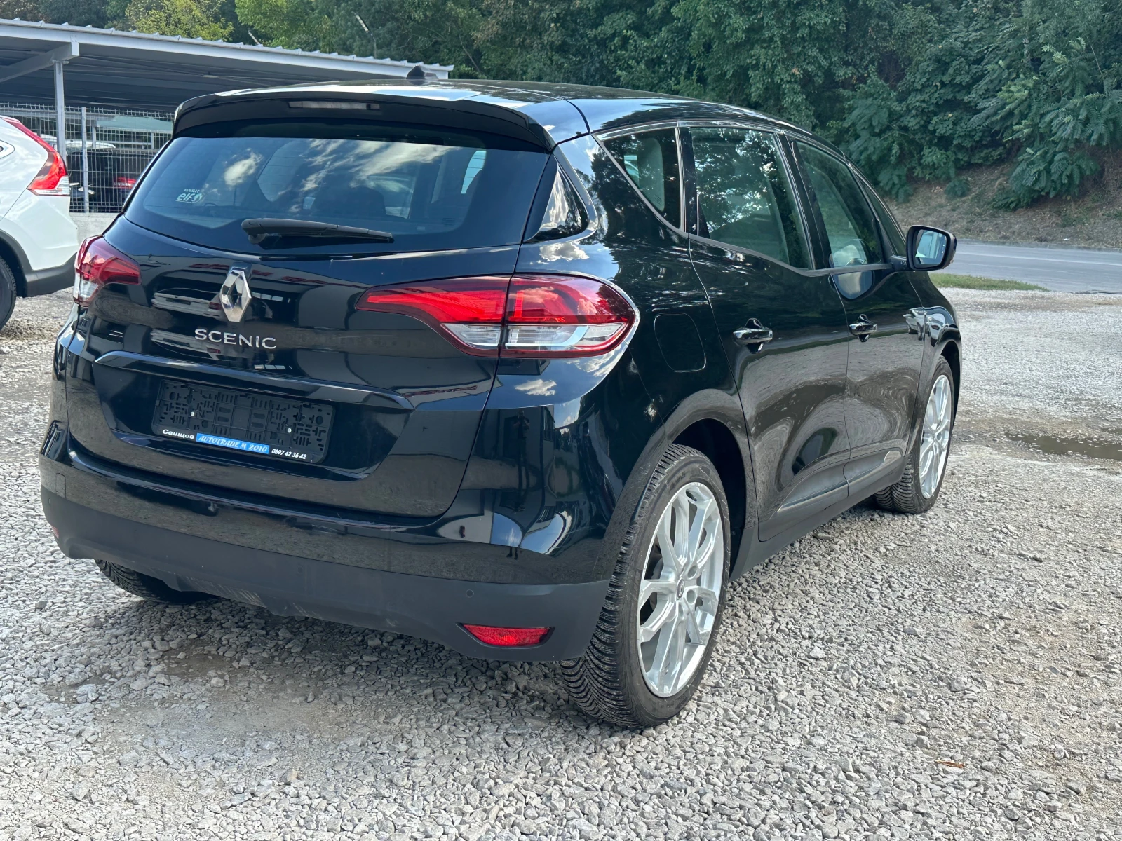 Renault Scenic 1.3BENZIN* 10.2018 Evro6 - изображение 4