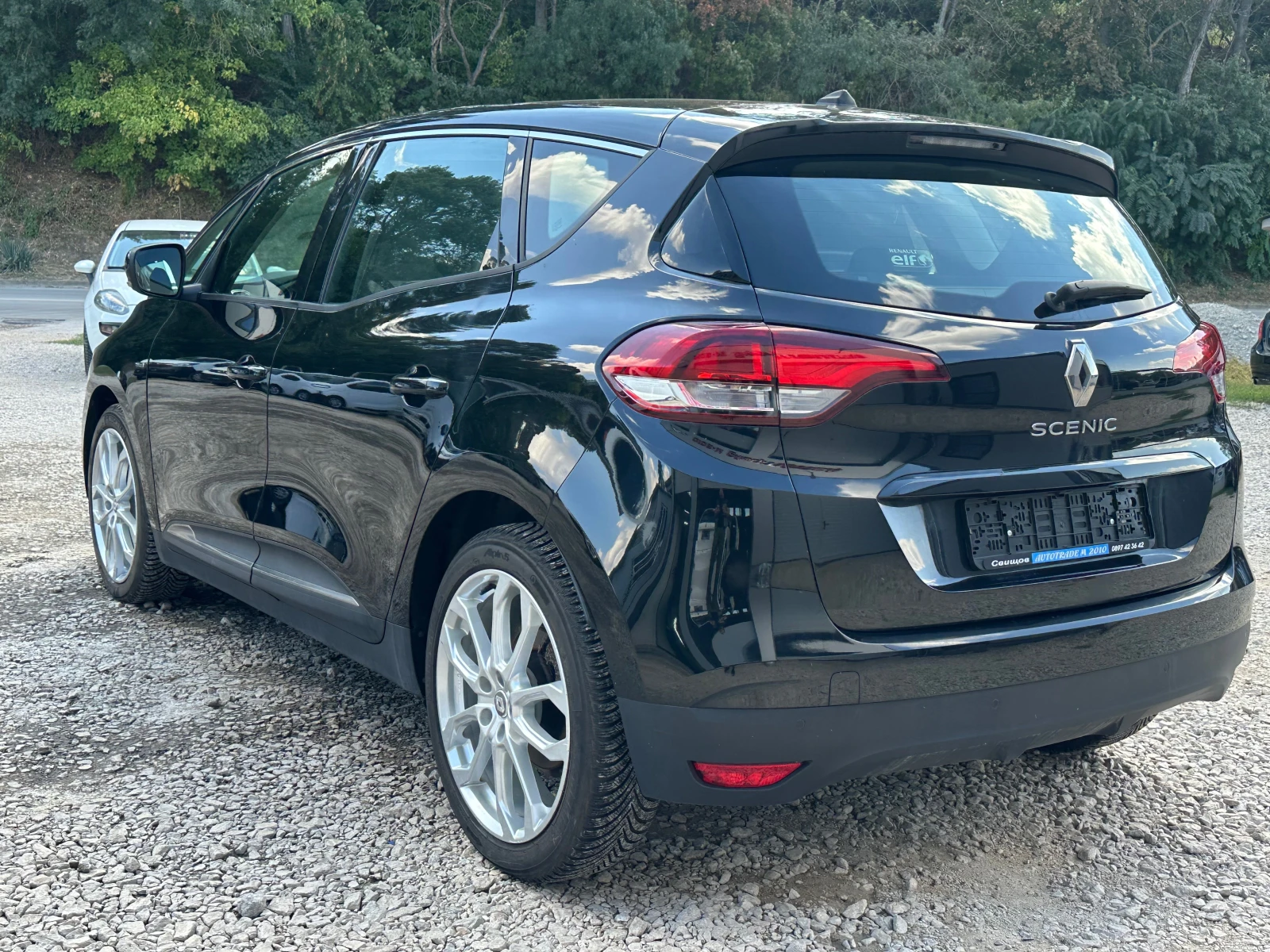 Renault Scenic 1.3BENZIN* 10.2018 Evro6 - изображение 6