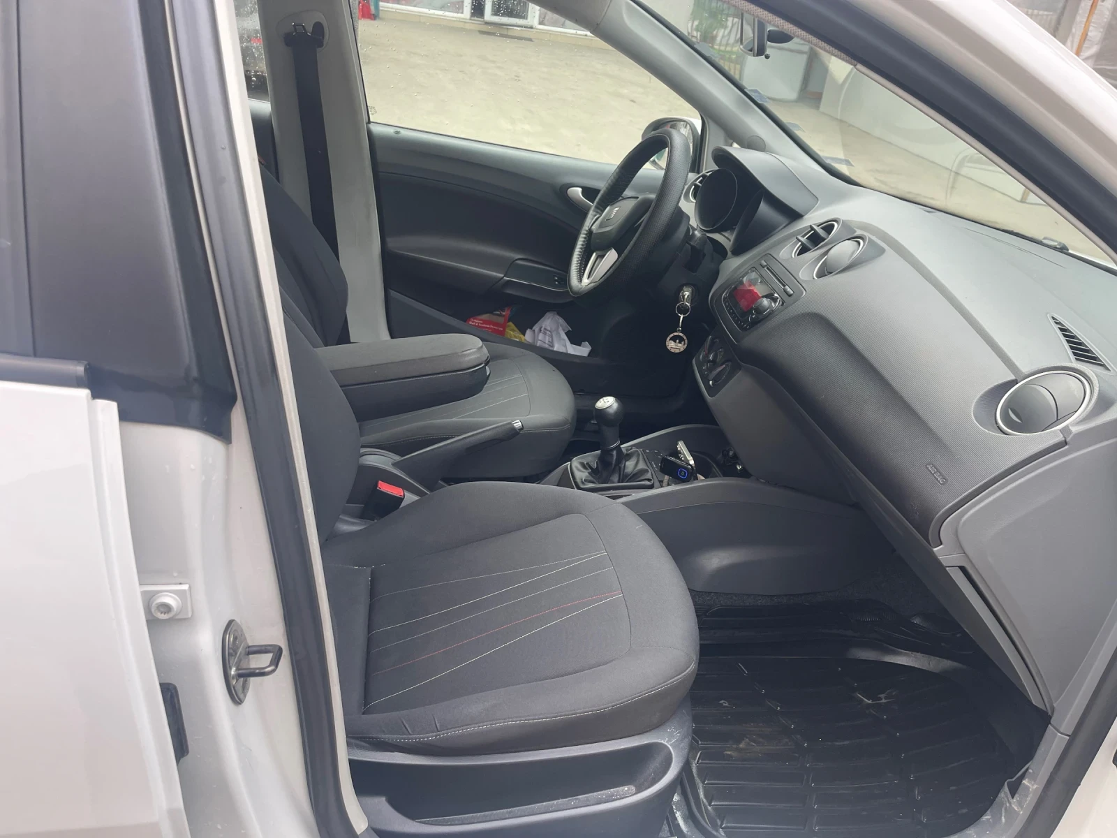 Seat Ibiza  - изображение 6