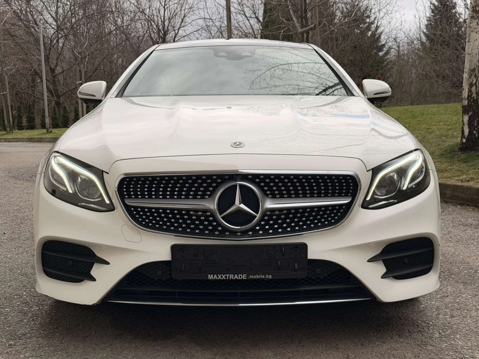 Mercedes-Benz E 220 4-MATIC / PREMIUM PLUS / FULL - изображение 2