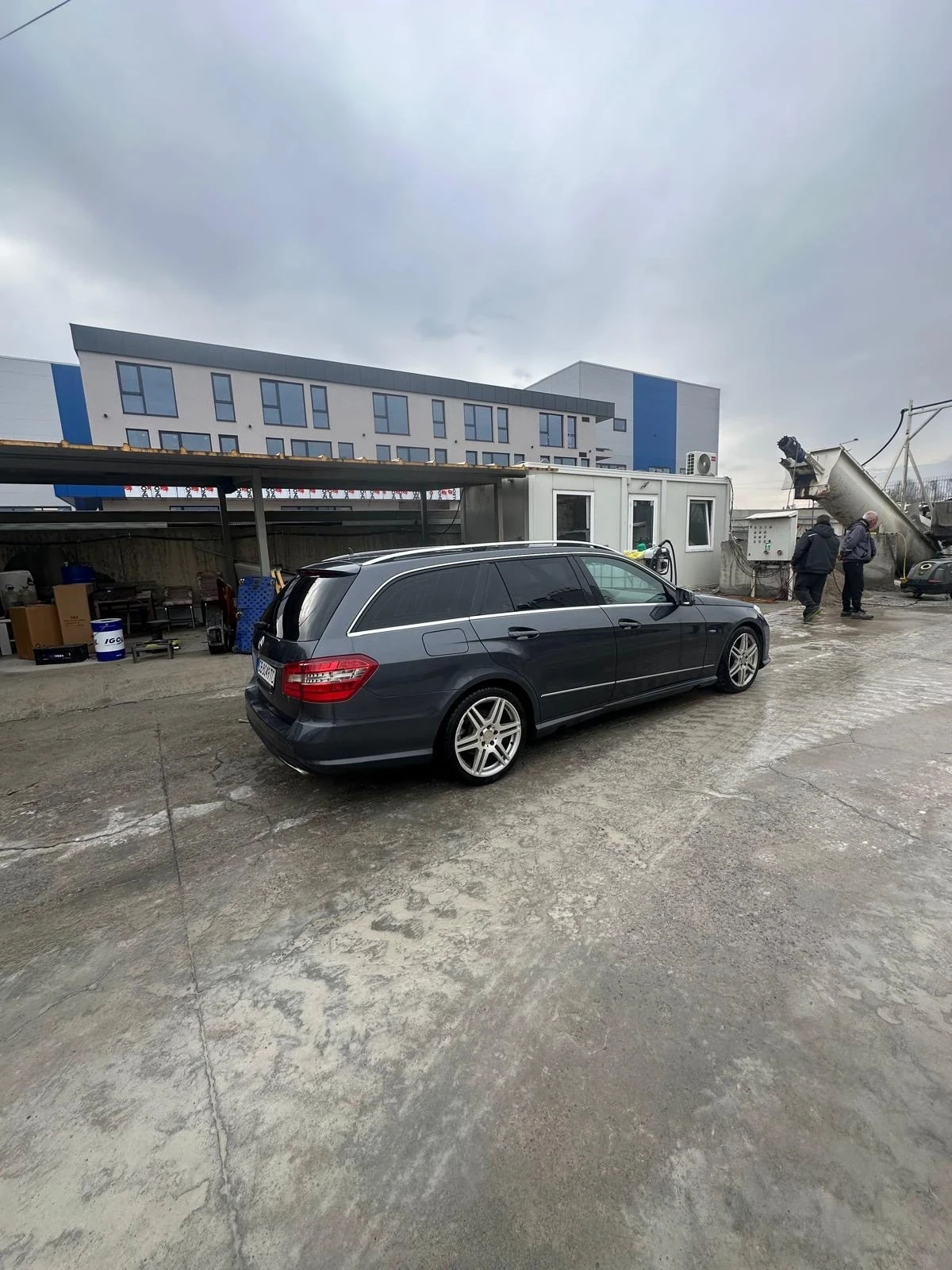 Mercedes-Benz E 350  - изображение 5