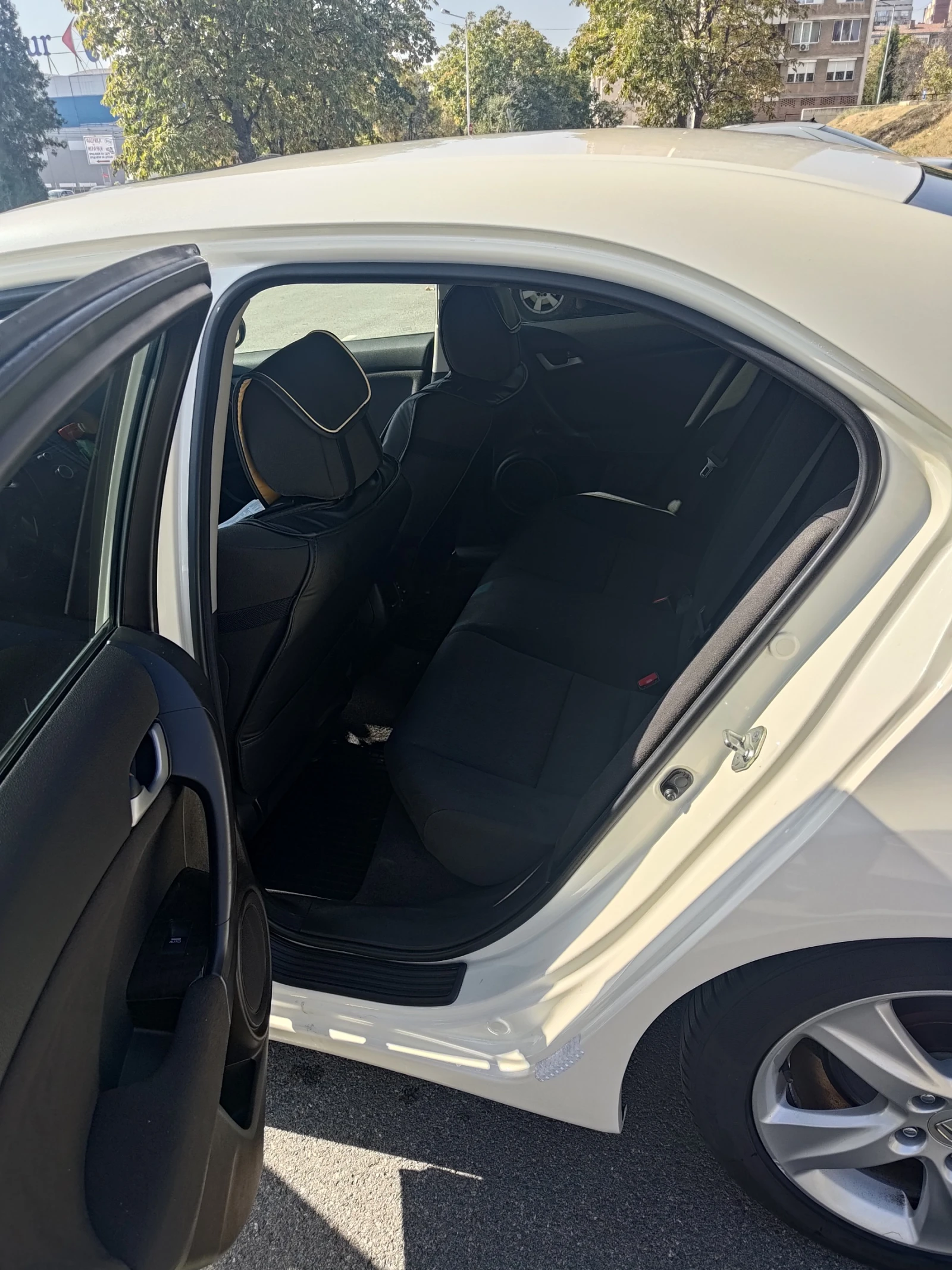 Honda Accord 2.0, снимка 7 - Автомобили и джипове - 53887264