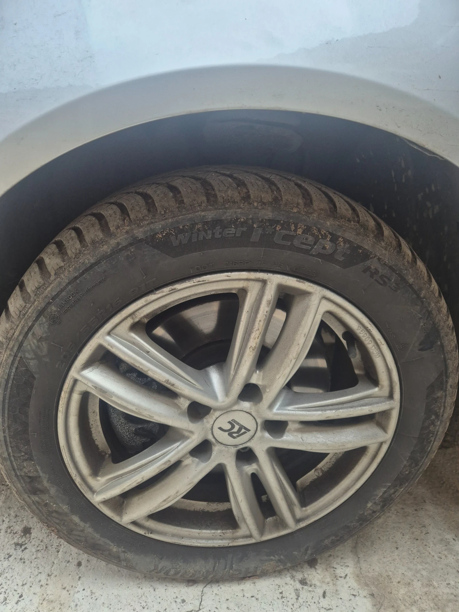 VW Passat Б6 2.0ТДИ 4х4, снимка 14 - Автомобили и джипове - 53906875