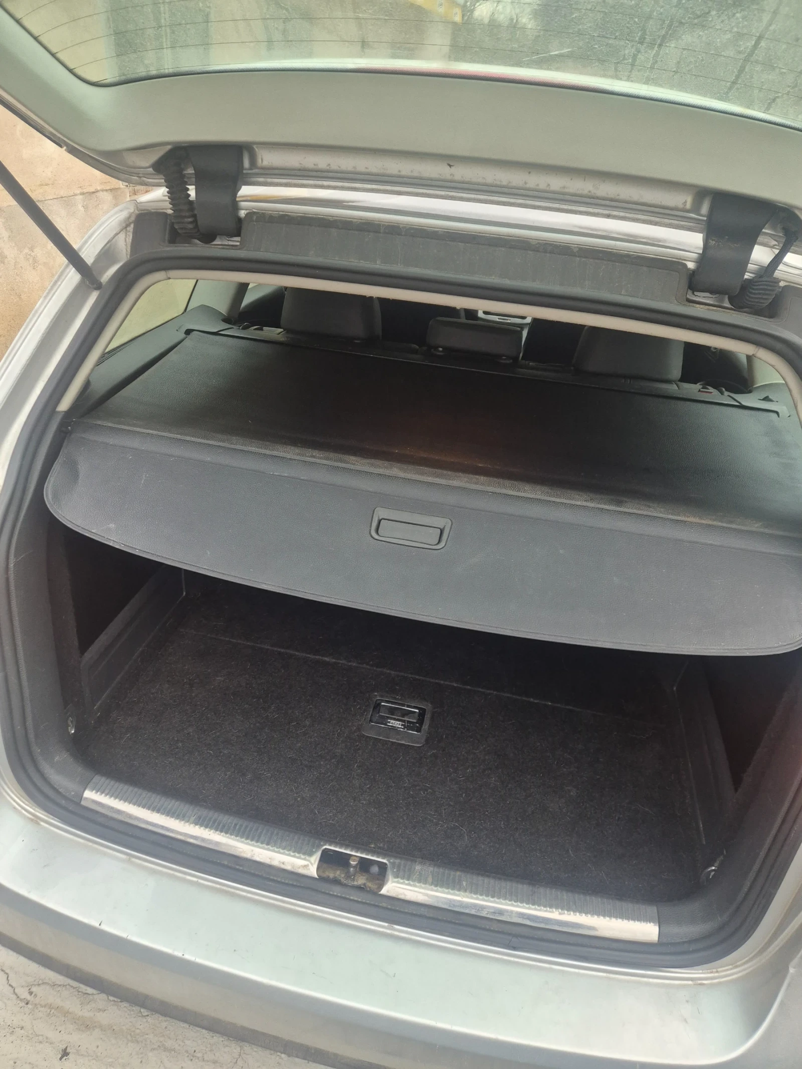 VW Passat Б6 2.0ТДИ 4х4, снимка 9 - Автомобили и джипове - 53906875