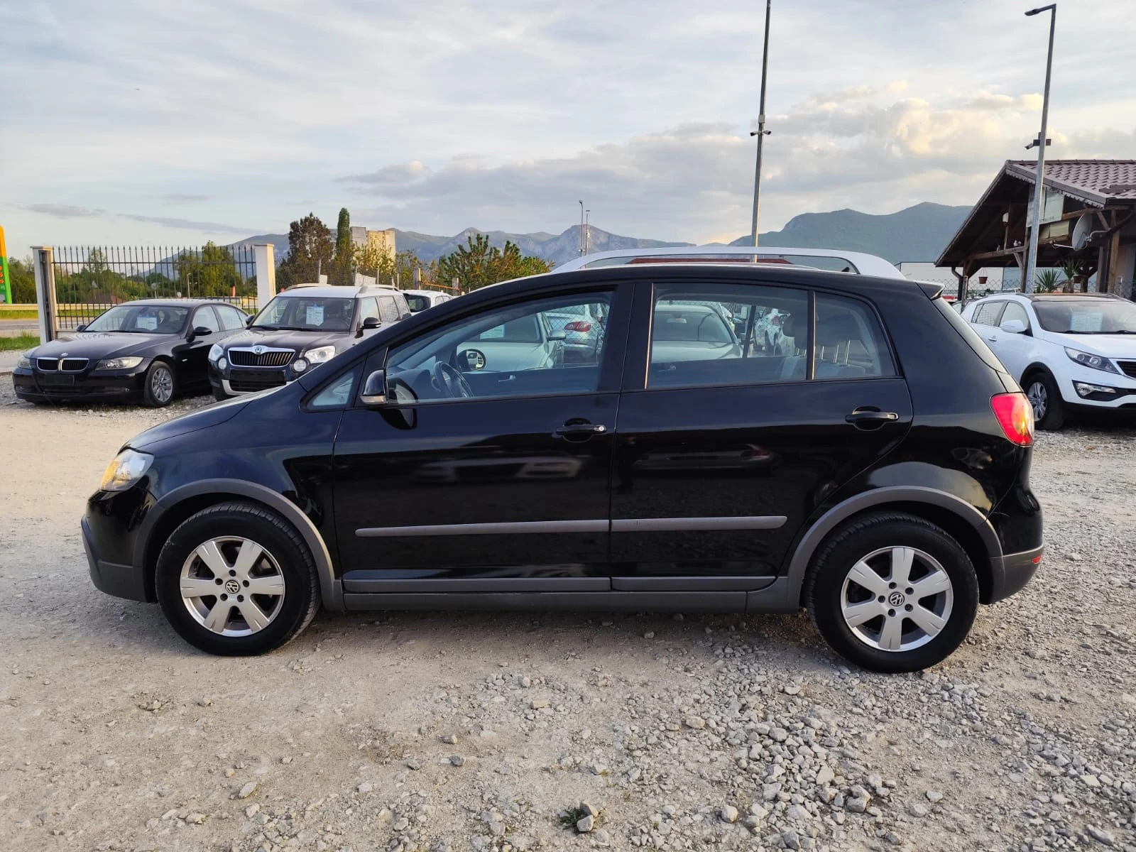 VW Golf  1.4 i cross, снимка 9 - Автомобили и джипове - 54456833