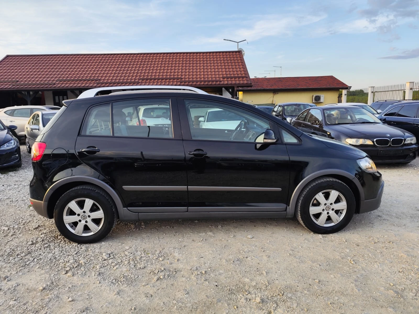 VW Golf  1.4 i cross, снимка 4 - Автомобили и джипове - 54456833