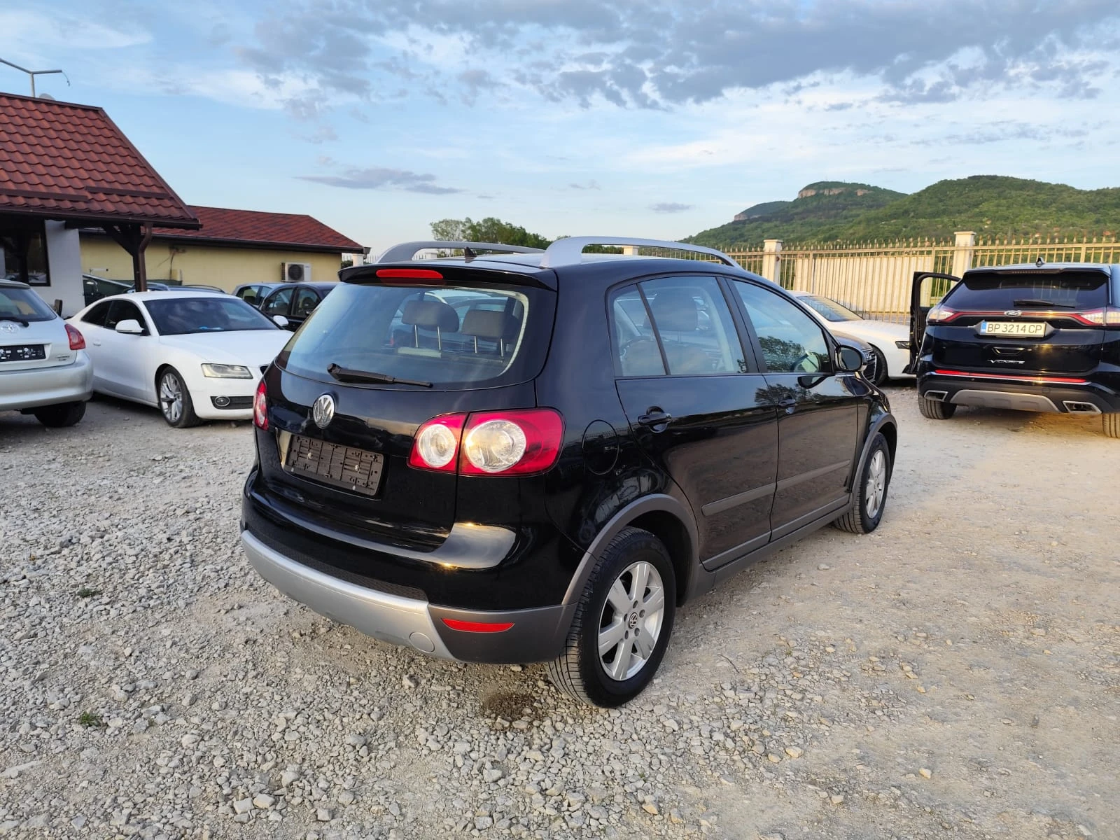 VW Golf  1.4 i cross, снимка 5 - Автомобили и джипове - 54456833