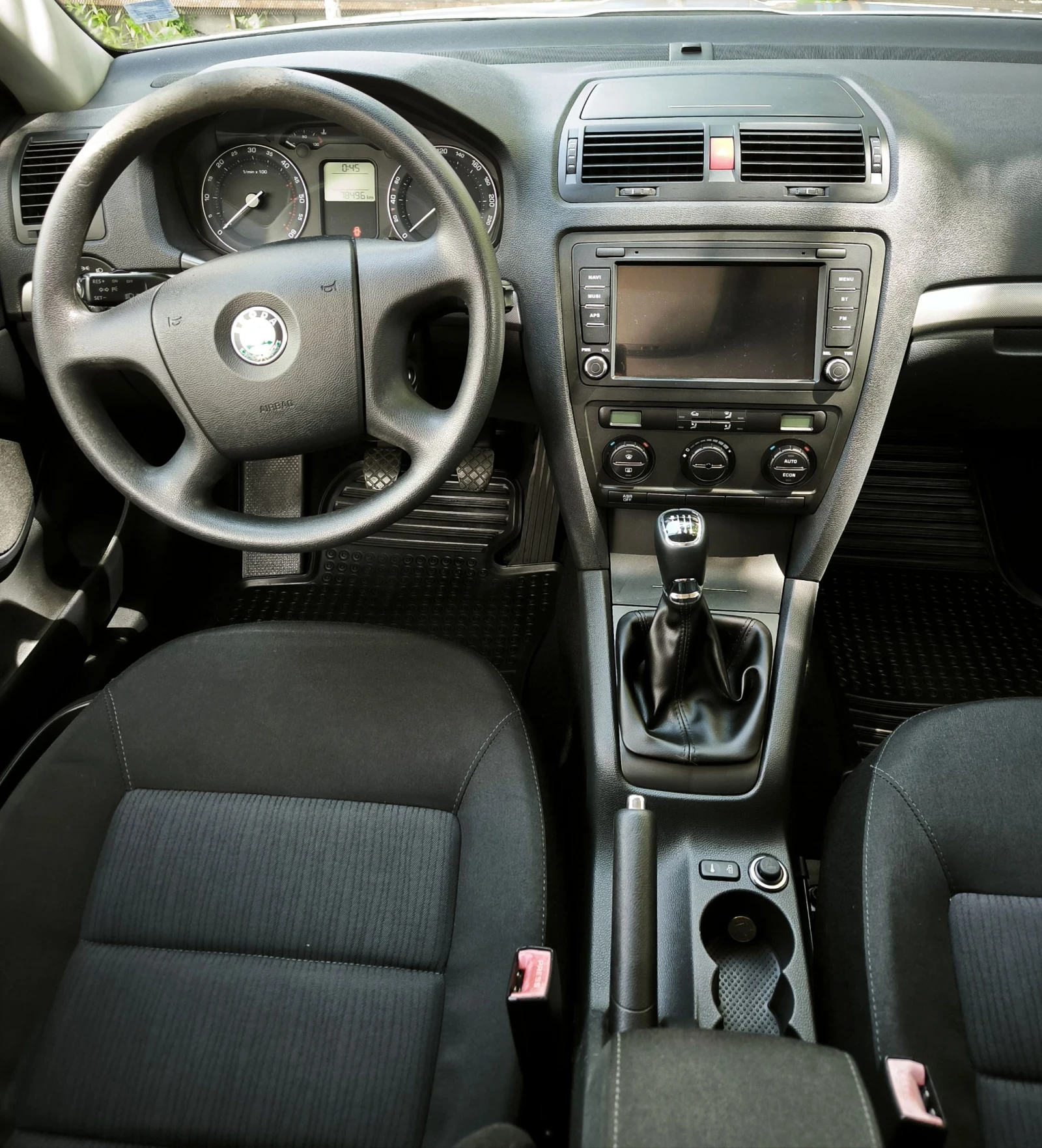 Skoda Octavia 78000км ТОП, снимка 8 - Автомобили и джипове - 54764325