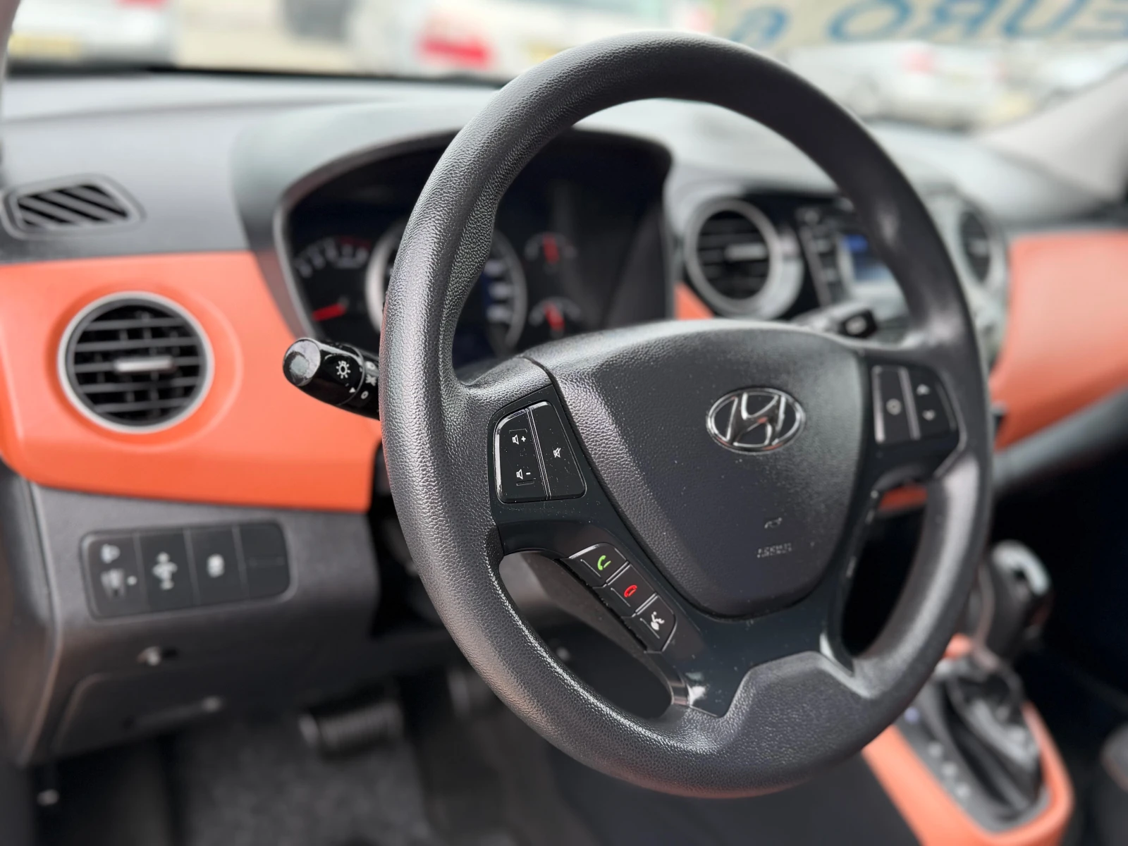 Hyundai I10 = = АВТОМАТИК= = EURO 6= = , снимка 12 - Автомобили и джипове - 55241351