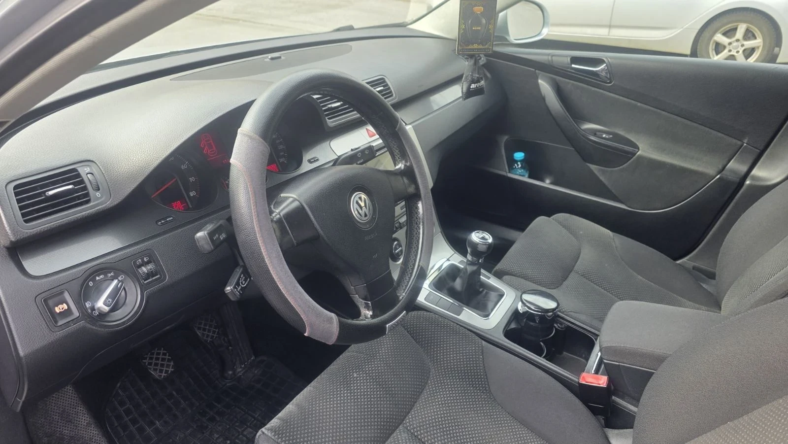 VW Passat, снимка 4 - Автомобили и джипове - 55580807