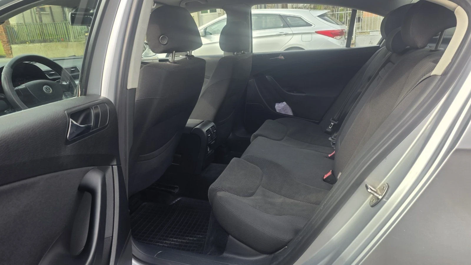 VW Passat, снимка 3 - Автомобили и джипове - 55580807