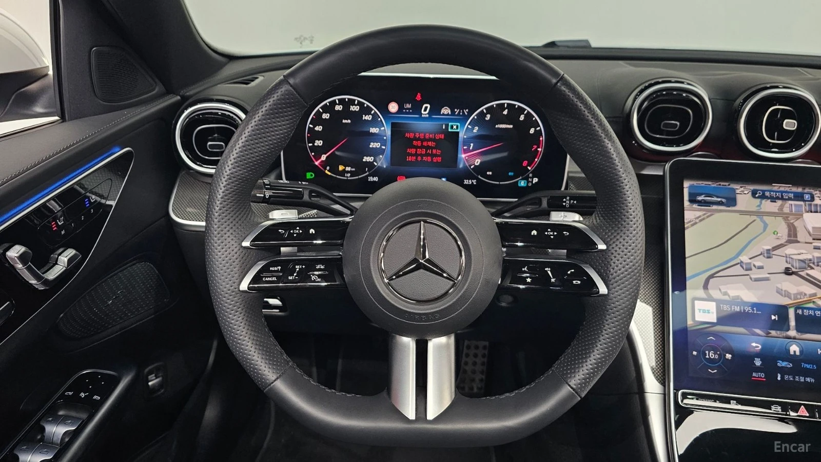 Mercedes-Benz C 200 AMG LINE* DISTRONIC* LANE* ОДБУХ, снимка 5 - Автомобили и джипове - 55641279