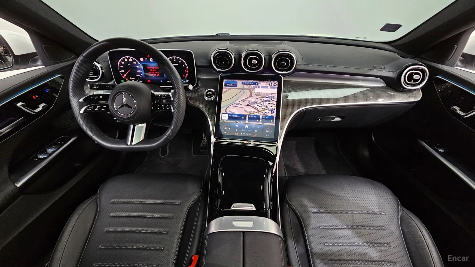 Mercedes-Benz C 200 AMG LINE* DISTRONIC* LANE* ОДБУХ, снимка 4 - Автомобили и джипове - 55641279