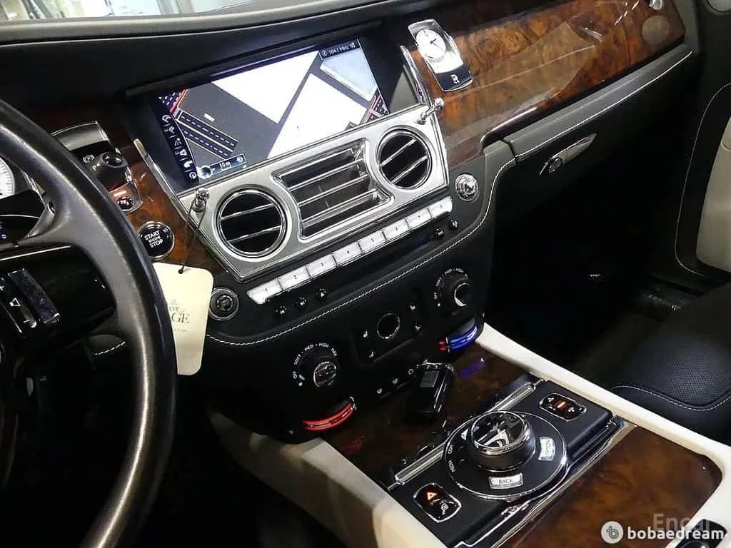 Rolls-Royce Ghost 6.6 EWB V12 |  ЦЕНА ДО БЪЛГАРИЯ, снимка 12 - Автомобили и джипове - 56213641