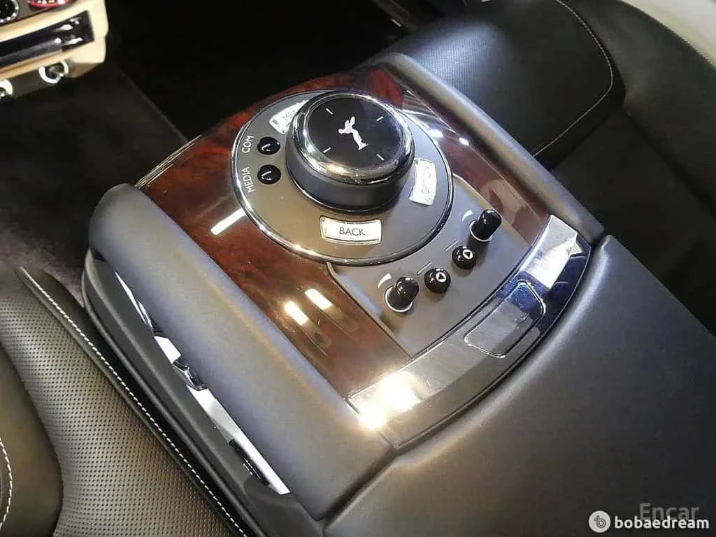 Rolls-Royce Ghost 6.6 EWB V12 |  ЦЕНА ДО БЪЛГАРИЯ, снимка 14 - Автомобили и джипове - 56213641