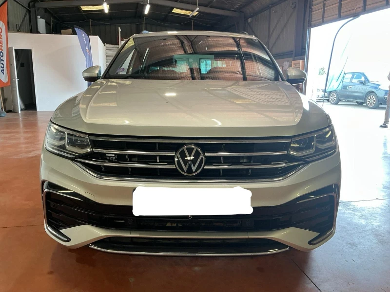 VW Tiguan Tiguan 1.4 eHybrid R-Line Exclusive, снимка 1 - Автомобили и джипове - 49365704