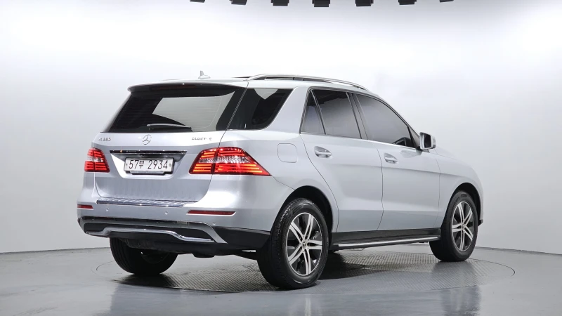 Mercedes-Benz ML 350 Сервизна История / Перфектна !!!, снимка 2 - Автомобили и джипове - 52089114