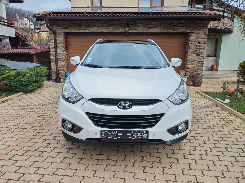 Hyundai IX35 2.0CRDI-136кс/КОЖА/НАВИГАЦИЯ/КАМЕРА, снимка 2 - Автомобили и джипове - 52548542