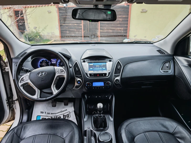 Hyundai IX35 2.0CRDI-136кс/КОЖА/НАВИГАЦИЯ/КАМЕРА, снимка 9 - Автомобили и джипове - 52548542