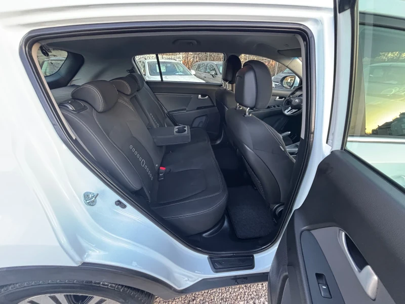 Kia Sportage 1.7CRDI, снимка 8 - Автомобили и джипове - 52804337