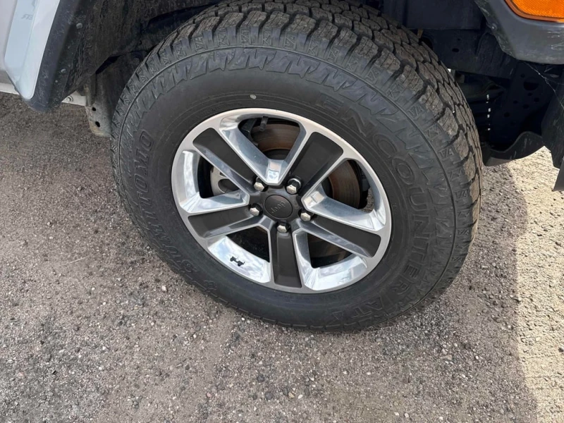 Jeep Wrangler * Sahara * CARFAX * БЕЗ ПЪРВОНАЧАЛНА ВНОСКА, снимка 7 - Автомобили и джипове - 53076589