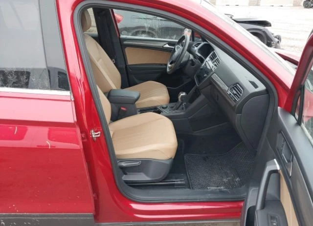 VW Tiguan SE КОЖА* ДИГИТАЛНО ТАБЛО*  - изображение 9