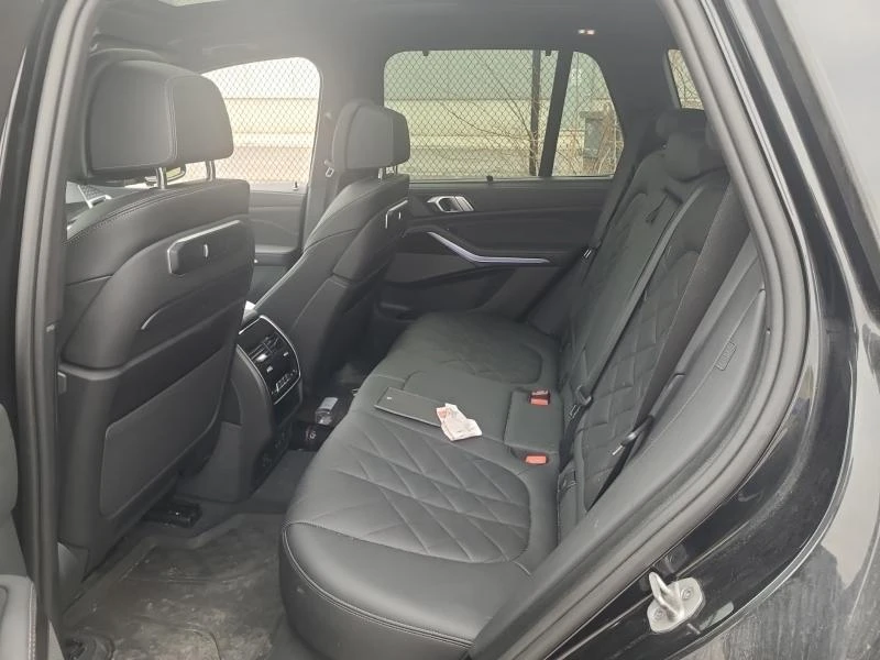 BMW X5 40i* M-pack* Distr* Sky lounge* Вакуум* Масаж* 360, снимка 10 - Автомобили и джипове - 54586494